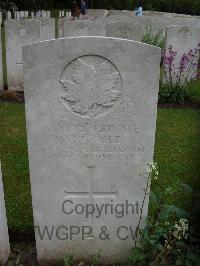 Etaples Military Cemetery - Cole, W J